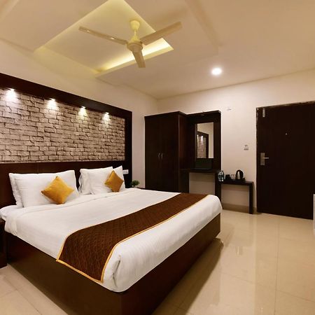 Hotel Bv Colours By Rivido, Begur Main Road Bangalore Ngoại thất bức ảnh